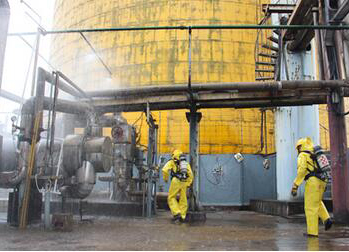 立博体育开展液氨泄漏事故应急实战演练