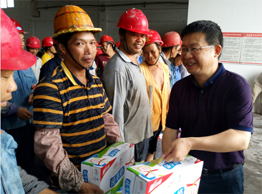 立博体育股份公司总经理助理陈伟一行深入南宁基地调研