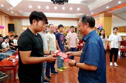 立博体育股份公司开展“致敬青春，共筑梦想”青年员工联谊活动