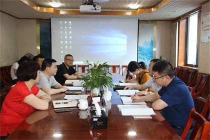 泸州市国资委副主任刘欣一行来我公司调研干部人事工作