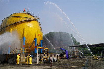 立博体育与地方政府联合举行液氨泄漏应急救援实战演练