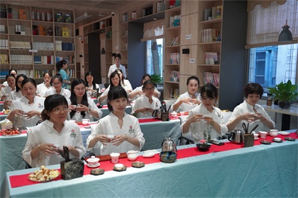 立博体育股份公司工会开展“魅力女性  品味人生”茶艺体验活动