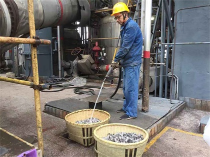 立博体育股份公司员工苏学锋荣获“四川省最尽职的安全操作手”称号