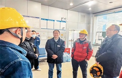 立博体育上下同心全力以赴保绿源醇开车成功