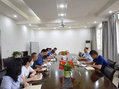 立博体育股份公司党委书记、董事长廖廷君到进出口公司调研指导工作