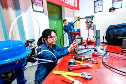 立博体育股份公司开展2022年仪表专业实际操作比赛