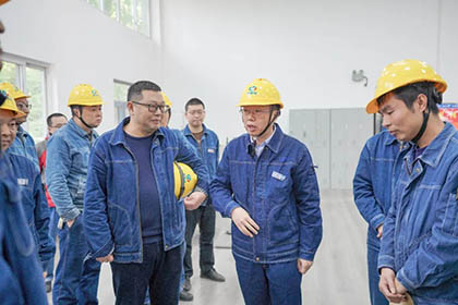 立博体育股份公司领导到热电车间祝贺1号煤锅炉装置长周期运行300天