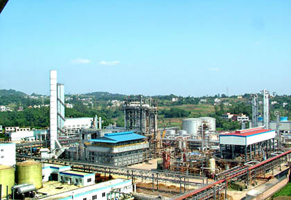 立博体育股份公司甲醇装置一次开车成功